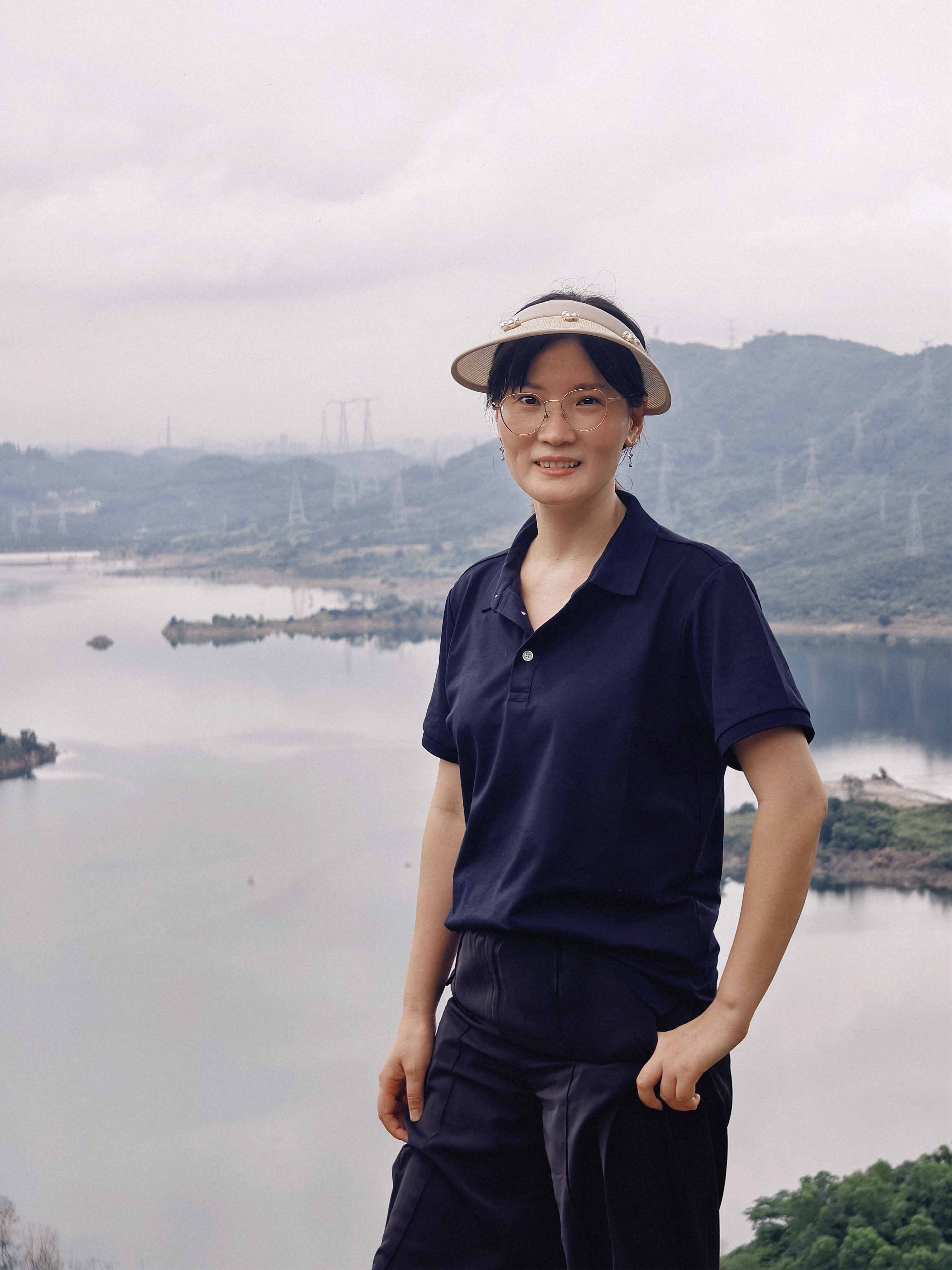 久信達科技公司員工齊聚光明區(qū)蠄蜍石，開啟活力爬山之旅暨團建活動(圖3)